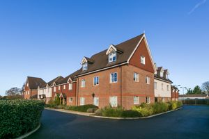 Pavilion Place, East Molesey- click for photo gallery